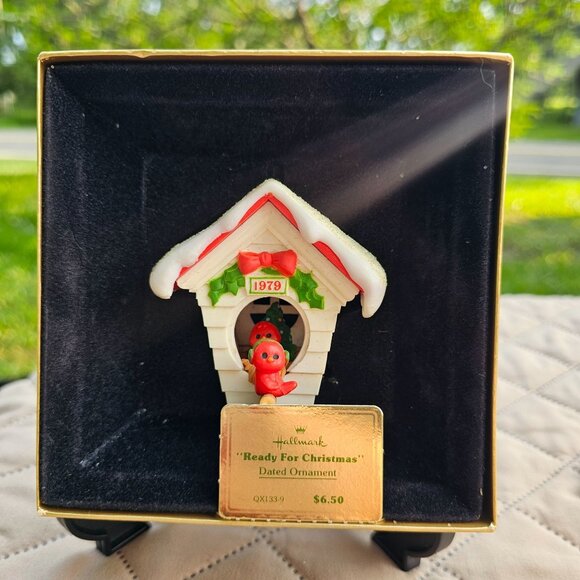 Hallmark Ready For Christmas, Christmas Ornament 1979 Redbird Cardinal Birdhouse - Picture 10 of 12